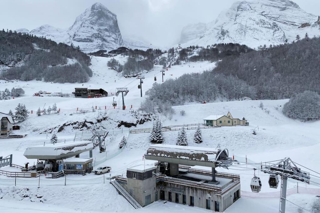 Appartement 6 Personnes Aux Pieds Des Pistes Gourette Exteriér fotografie
